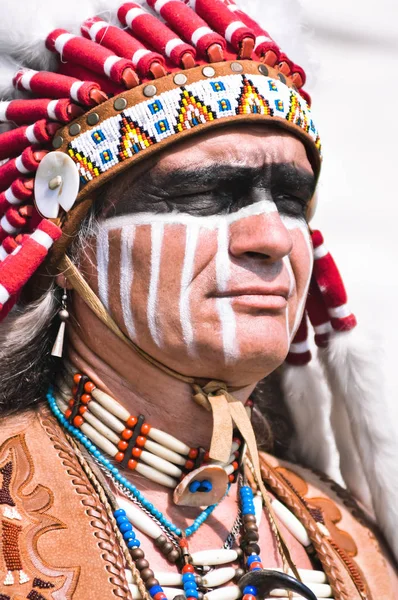 Portrait of american indian chief — Stock Photo, Image