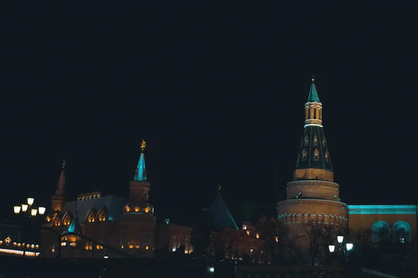 Noite de outono atmosférica no centro de Moscou. Kremlin de Moscovo. Novembro 22, 2017 — Fotografia de Stock