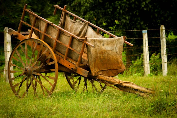 Bailgadi Indian Bullock Cart Gerobak Pertanian Tua Dengan Karung Goni — Stok Foto