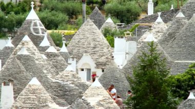 Alberobello ve Trulli Evleri, İtalya 'da Geleneksel Konik Şekil Evleri