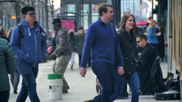 Músico Cantando Blues Velho Dançando Rua Centro Chicago — Vídeo de Stock