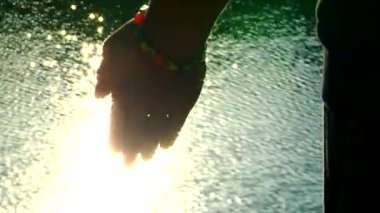 Suda Meditasyon Seremonisinde Şamanın Eli 'nin Kapanışı