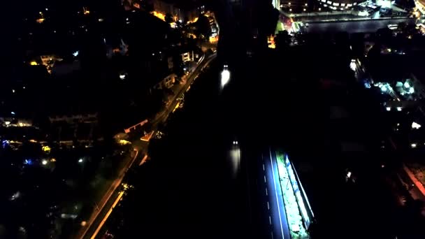Drapacze Chmur Stambule Nocą Przechył Drona Powietrzna Górę — Wideo stockowe