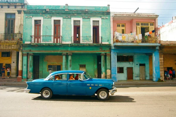 Carro Americano Azul Velho Nas Ruas Havana Cuba — Fotografia de Stock