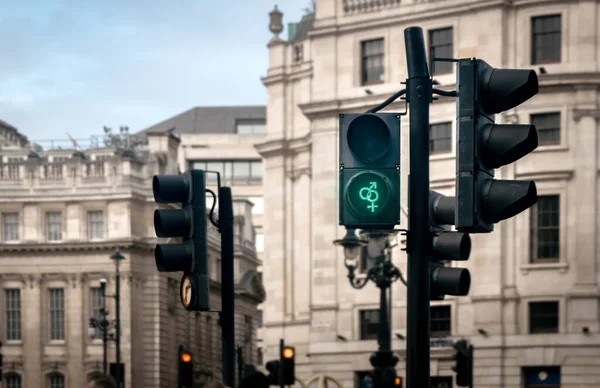 Green Male Female Symbols Traffic Lights Promoting Equality Lgbt London — Stock fotografie