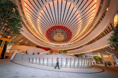 Hong Kong - 01 Nisan 2019 - Kowloon, Hong Kong 'daki Xiqu Sahne Sanatları ve Kültür Merkezi Mimarisi