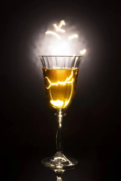 Szklanka Wina Baśniowego Białego — Zdjęcie stockowe