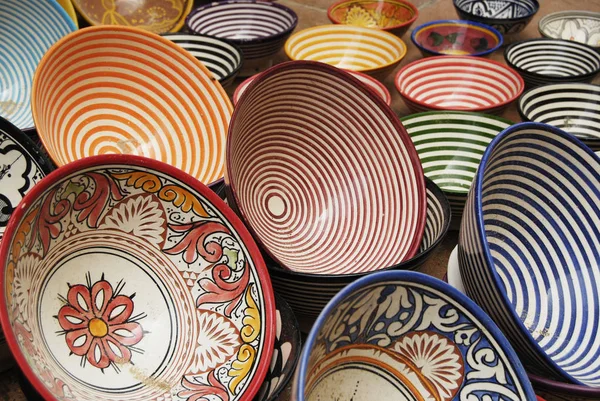 Kolorowe talerze arabski — Zdjęcie stockowe