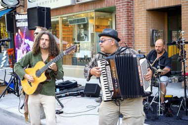 Toronto, Kanada - 22 Ağustos 2015; Toront sırasında sokak İCRAATCI