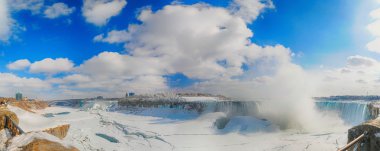 Niagara Falls panoramik görünüm sırasında belgili tanımlık kış