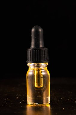 Damlalık Cbd yağ, esrar canlı reçine ayıklama izole - 