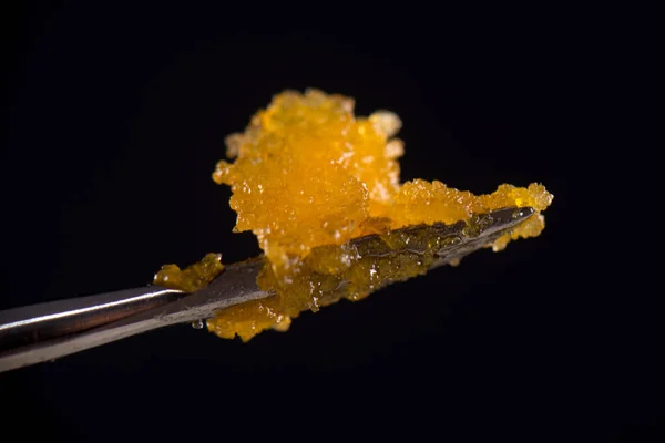 Canlı reçine (tıbbi marijuan çıkarılan Dannabis konsantre