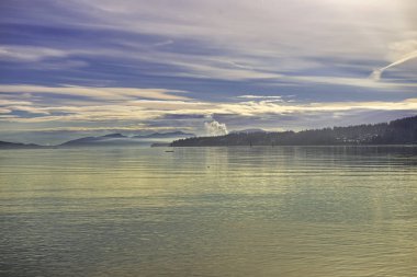 Vancouve Ladysmith kasaba Pasifik kıyısında günbatımı