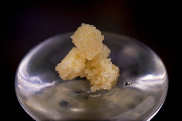 Makro Detail Von Cannabiskonzentrat Cbd Kristalle Die Aus Medizinischem Marihuana — Stockfoto
