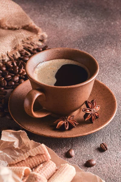 Egy Csésze Kávé Sütivel Csillagánizzsal — Stock Fotó