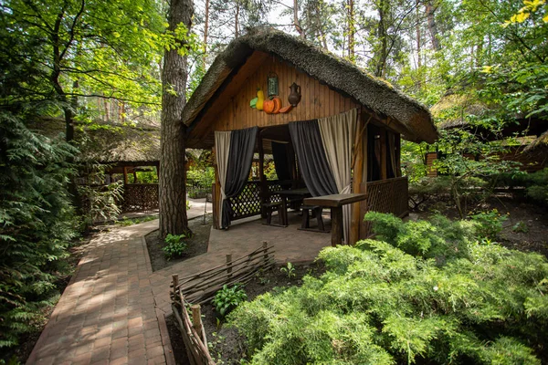 Ukrayna tarzında yaz balkonları