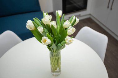 Modern mutfak stüdyosu ve mimari çözümler