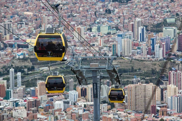 Paz Bolivia Cabina Gialla Della Funivia Paz Grattacieli Teleferico Nel — Foto Stock