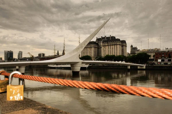 Puente de la mujer, Ciudad de Buenos Aires, Arjantin