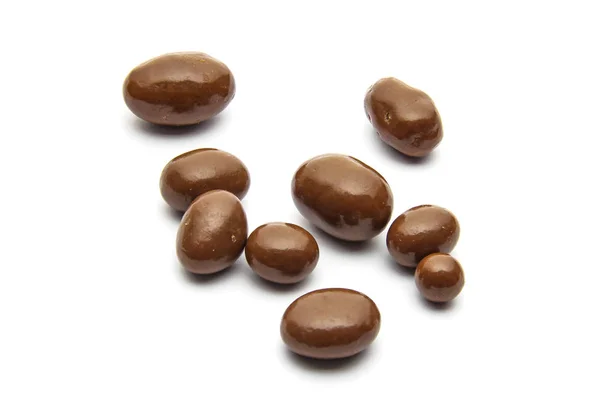 Çikolatalı badem izole