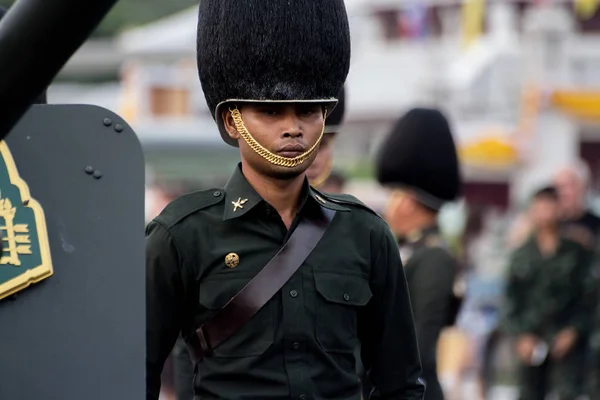 Bangkok city - 29. nov: soldaten üben ihren marsch am november — Stockfoto