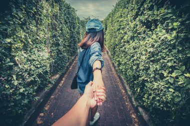 El ele, bakış açısı sahip.