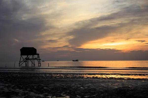 Artwork: Dawn in the coastal fishing village (Vietnam)