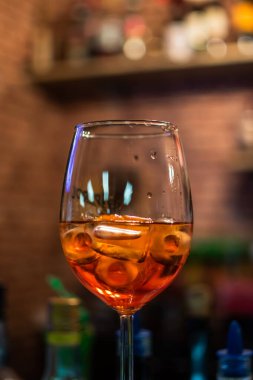 Gündüz ve Gece Bar Hayatı