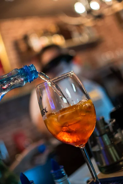 Gündüz ve Gece Bar Hayatı