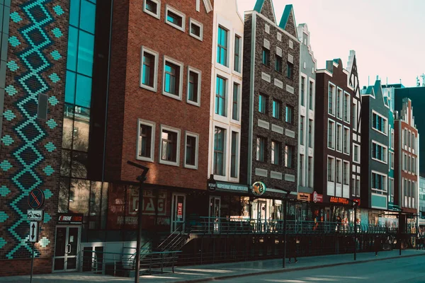 Amsterdam Sokaklarında Dekore Edilmiş Modern Bir Şehir Alışveriş Merkezi — Stok fotoğraf