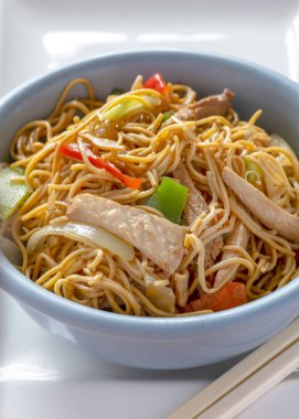 tavuk chow mein 8 
