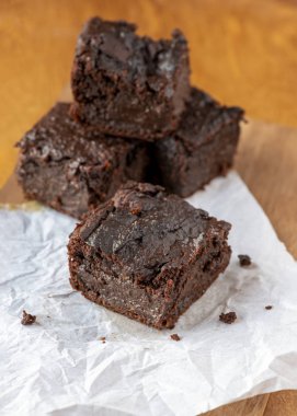 bitki bazlı çikolatalı kek 1 