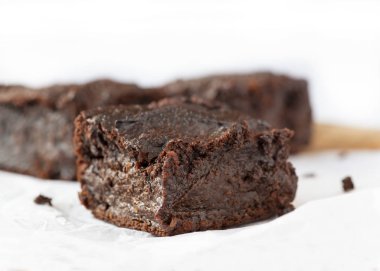 bitki bazlı çikolatalı kek 5