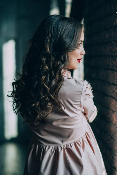 Beautiful Young Woman Curly Dark Hair Red Lips Powdery Dress — Stock Photo, Image