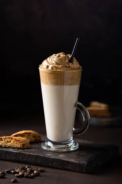 Kore kremalı kahvesi Dalgona