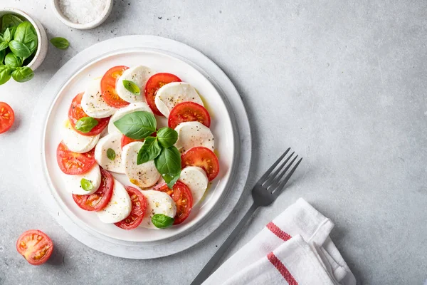 Salade de caprese italienne — Photo