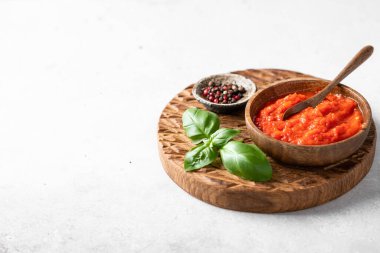 Balkan geleneksel tabak ayvarı
