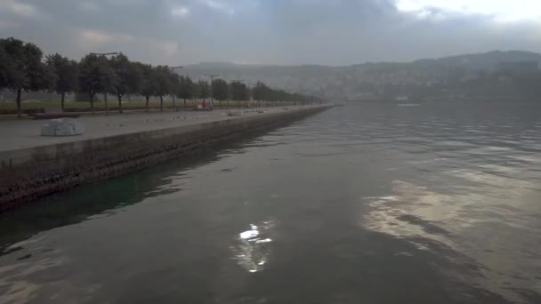 Lång Hamn Med Solen Bakgrunden Och Det Lugna Havet — Stockvideo