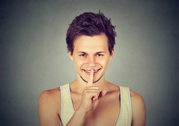 Hombre haciendo un gesto en silencio. Silencio. . — Foto de Stock