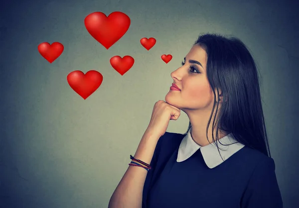 Retrato de una mujer enamorada — Foto de Stock