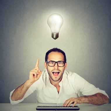 bilgisayar geek adam cevabı biliyor