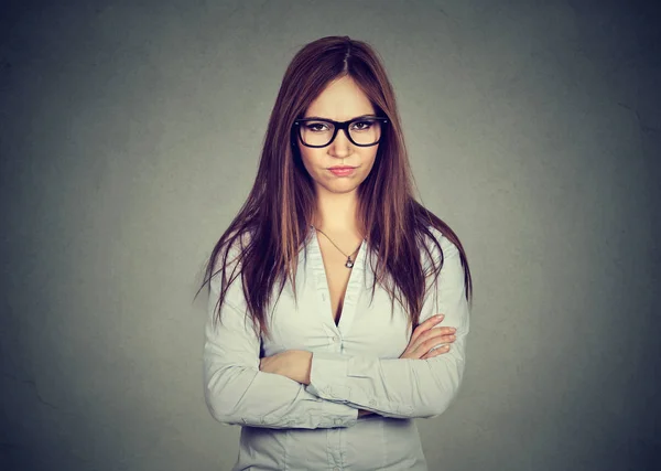 Retrato enojado disgustado mujer molesta — Foto de Stock