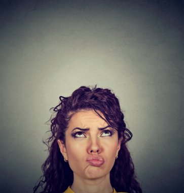 Şüpheli çapraşık genç kadın arıyorum 