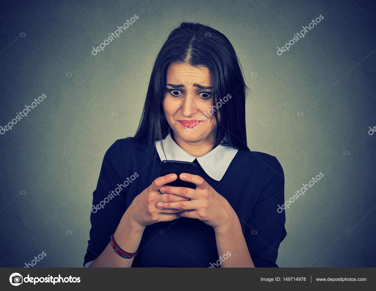 Você sabia que um feedback mal dado pode prejudicar a dinâmica do time? ⚠️  Além de desmotivar, ele pode criar um ambiente ruim e prejudicar a  comunicação entre os colaboradores. Para evitar, image size:1600x1240