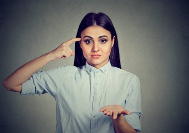Tapınak karşı parmağınızla işaret kızgın kadın deli misin sen? 