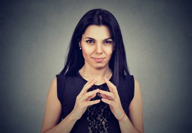 Kurnaz, entrikacı bir kadın bir şey olarak çizme 