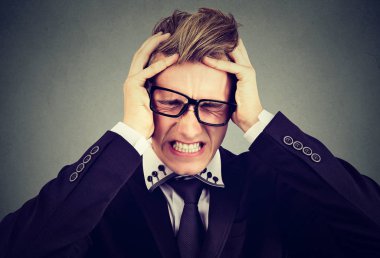 Genç adam kafa kapma vurguladı