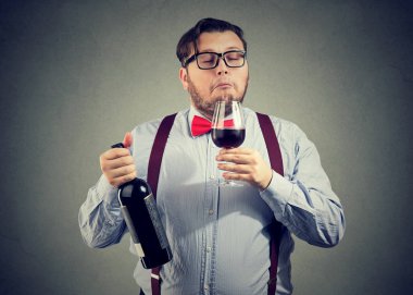 Sommelier kokulu şarap cam