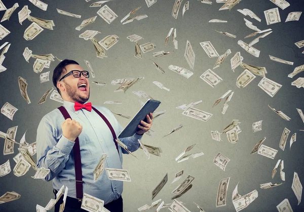 Tablet para ile başarılı adam