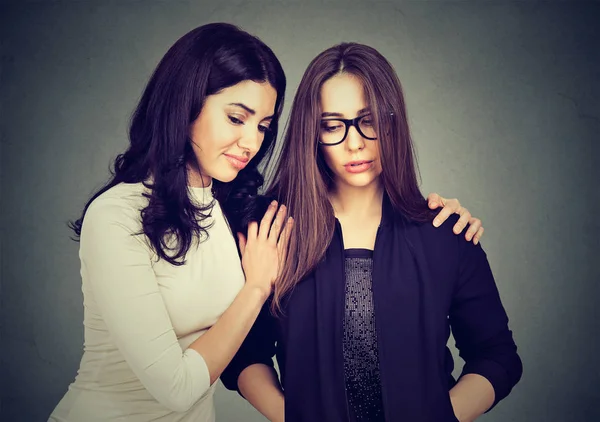 Young girlfriends overcoming troubles together — Stock Photo, Image